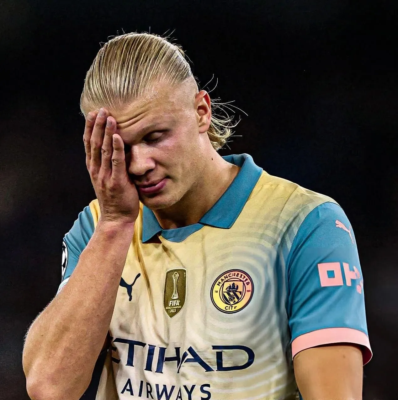 曼城错失单刀球，莱比锡门将神勇扑救成最大功臣！的简单介绍