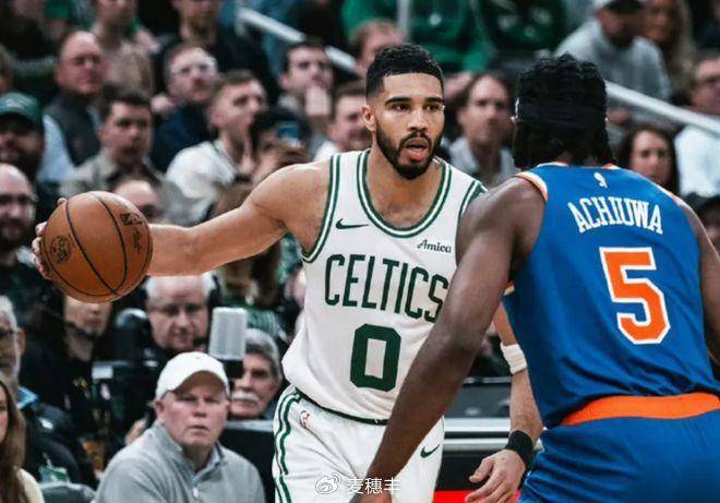 关于凯尔特人官方公布新规，塔图姆引发争议，球队未来可期球迷热议！的信息